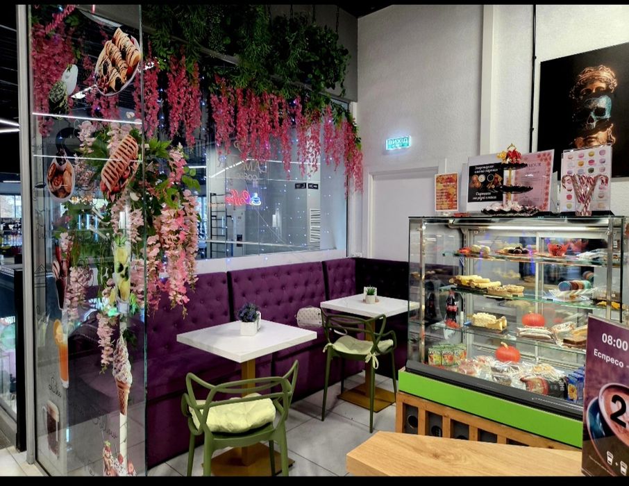 Працюючий прибутковий бізнес кав'ярня .