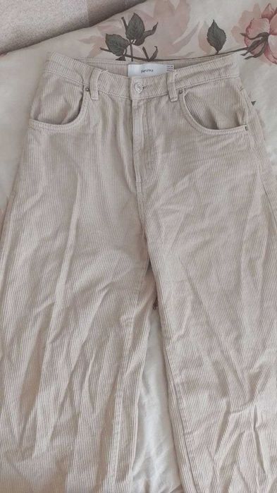 Продам стильні штани з вельвету від Bershka