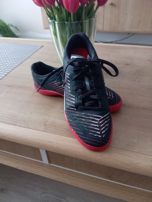 Buty halowe Ksipta Decathlon, r. 37