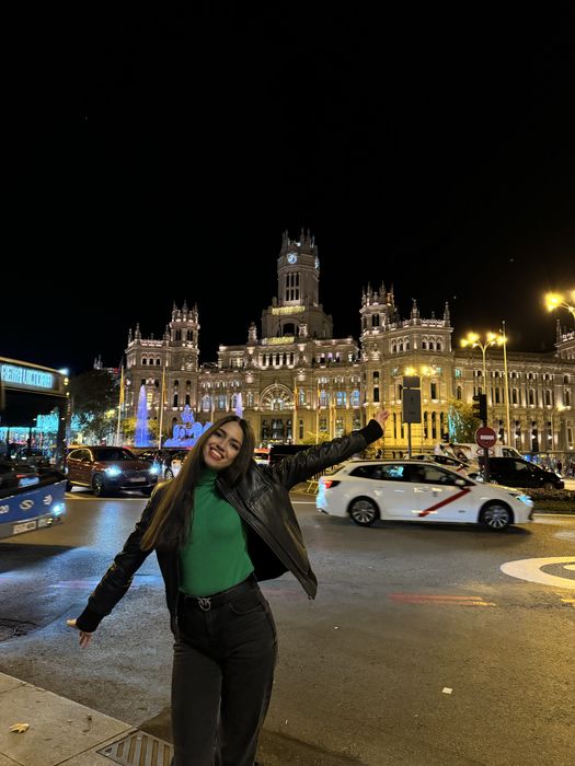 Репетитор з англійської мови