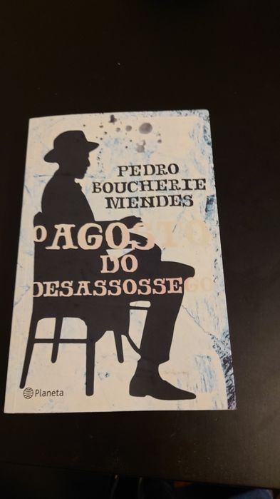 Livro " O Agosto do Desassossego"