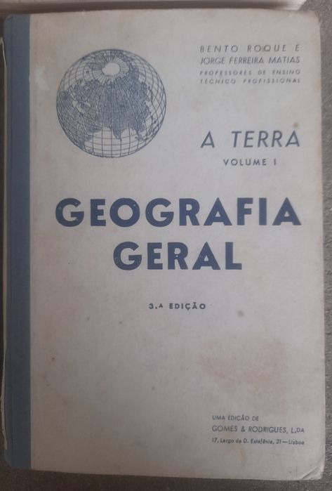 Livros escolares antigos
