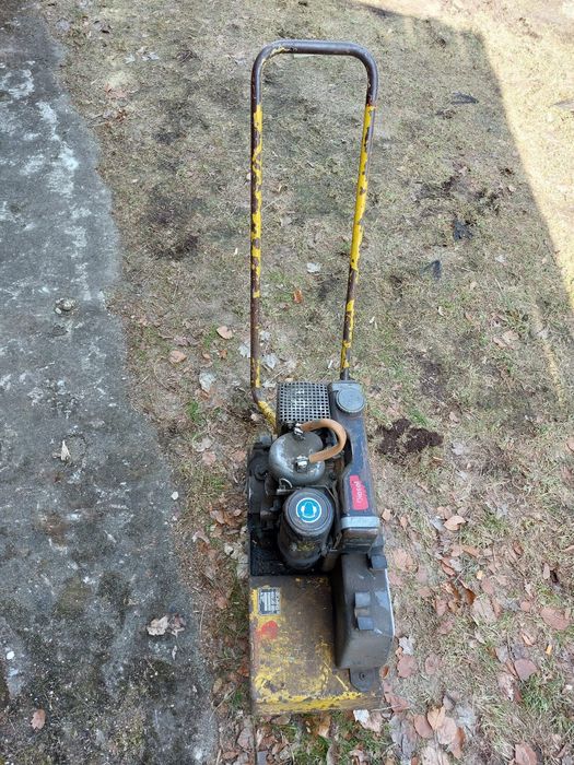 Zageszczarka Wacker 100kg disel