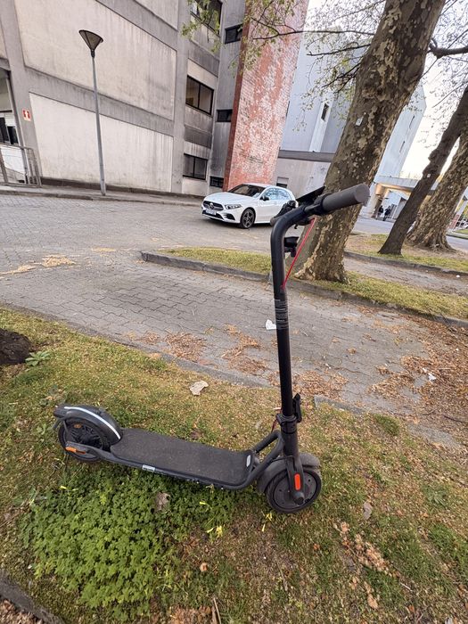 Trotinete Navee Nova