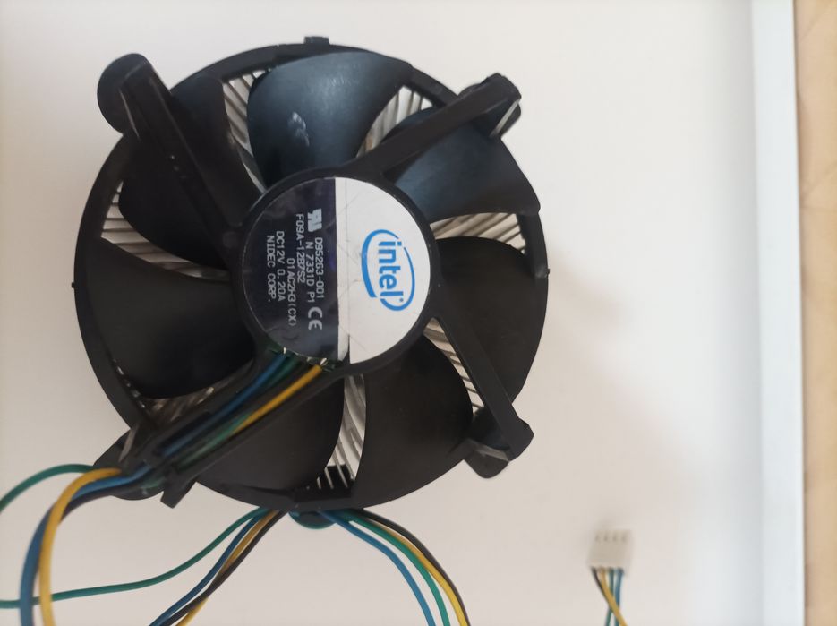 Куллер процессорниц інтел