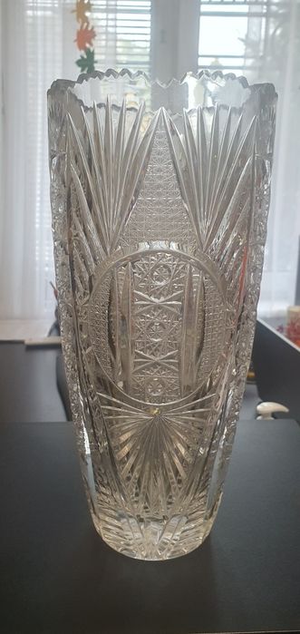 Кришталева ваза. Заміри на фото