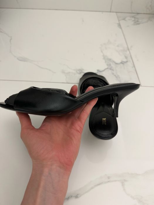 Мюли Kitten heel сандали Zara