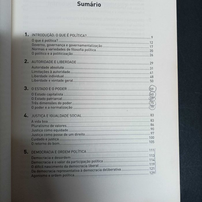 Política, conceitos-chave em filosofia  Iain Mackenzie