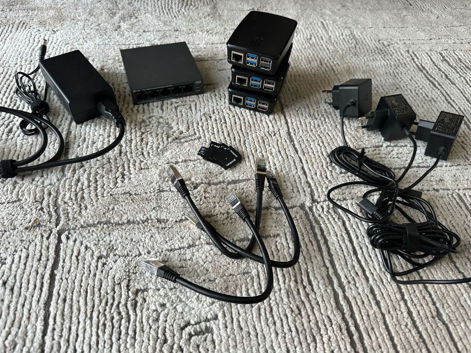 Raspberry Pi 5 8GB + PoE HAT Waveshare + Switch TP-Link LS105GP PoE+