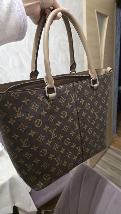Сумка Louis Vuitton