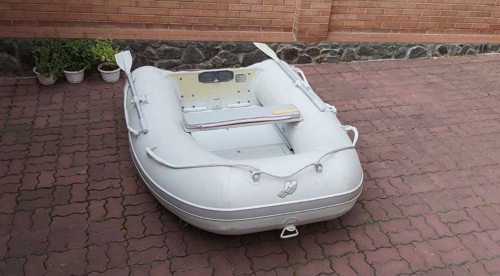 Човен надувний Quicksilver 240S