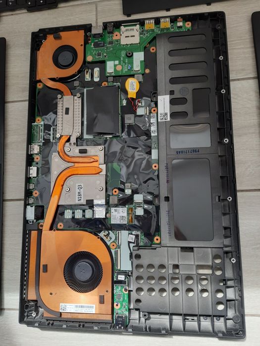 Lenovo ThinkPad P72/P73 на запчастини