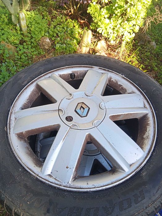 Renault Megane 2, jantes com pneus