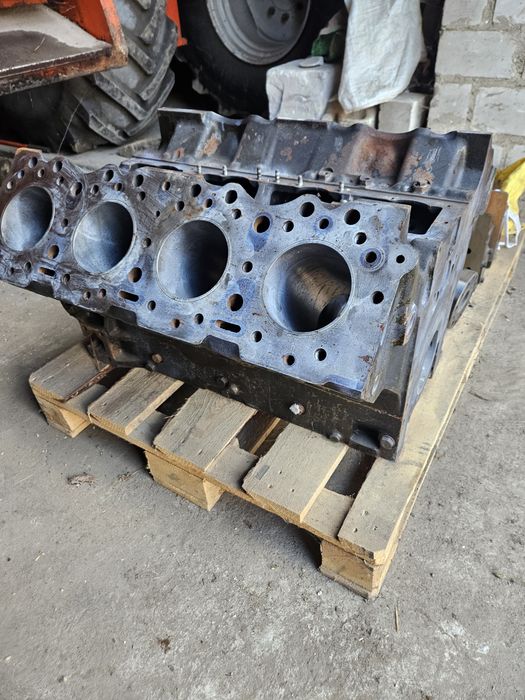Części silnik Perkins V8 blok wał głowica