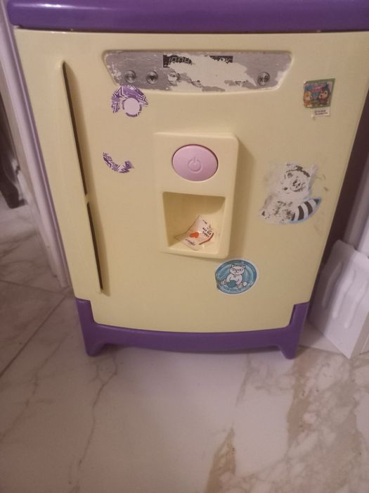 Дитячий холодильник посудомийка