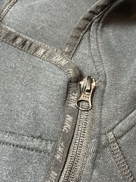 жіночий nike tech fleece