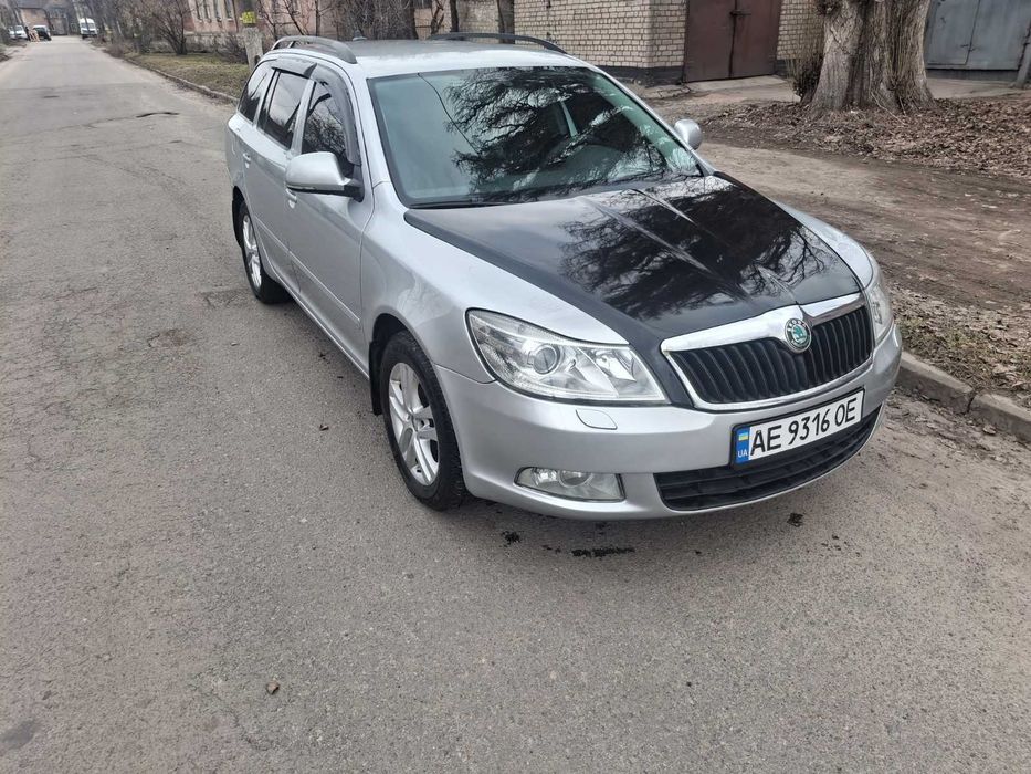 Продам Шкоду Октавиа А5 Full 1,6 ДИЗЕЛЬ