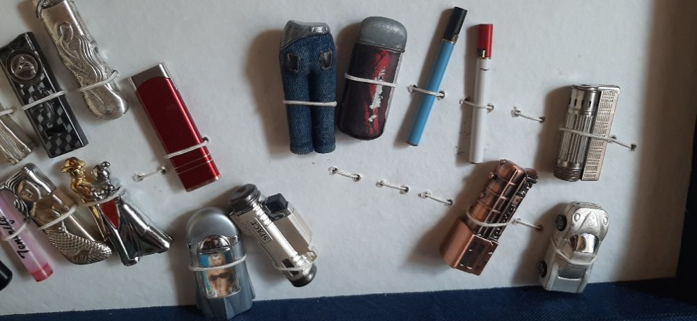 Esqueiros de coleção e recarregáveis.