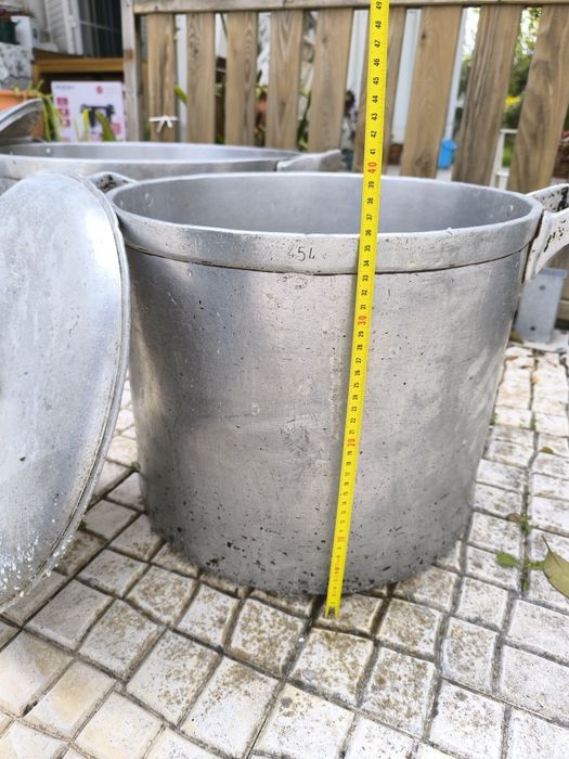 Conjunto de tachos Industriais em Alumínio fundido - 120L, 45L e cafet