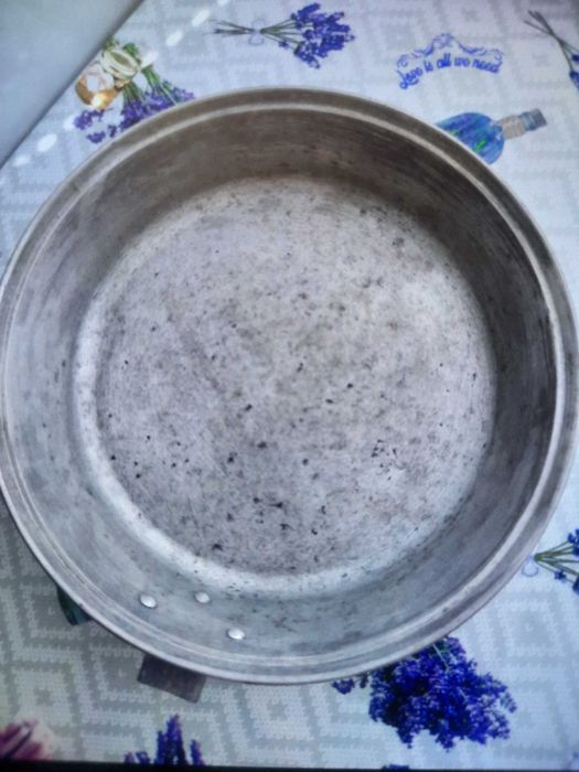 Сковородка с крышкой,без ручки