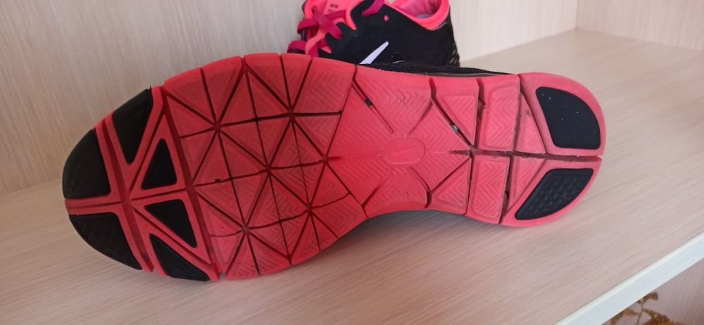 Кроси nike free 5.0