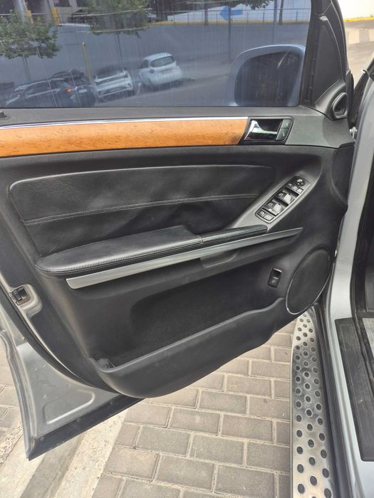 Продам Mercedes-Benz GL-Class 2007