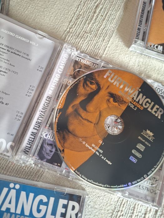 Caixa Maestro Wilhelm Furtẅangler 10 cds Orq. Berlim Leiria