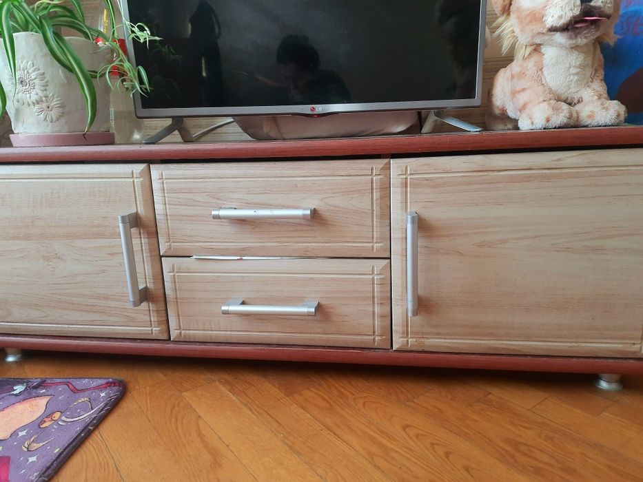 Тумба під телевізор