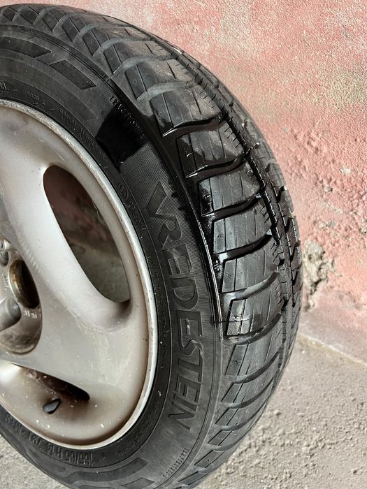 Jantes especiais opel  4x100 pneus NOVOS
