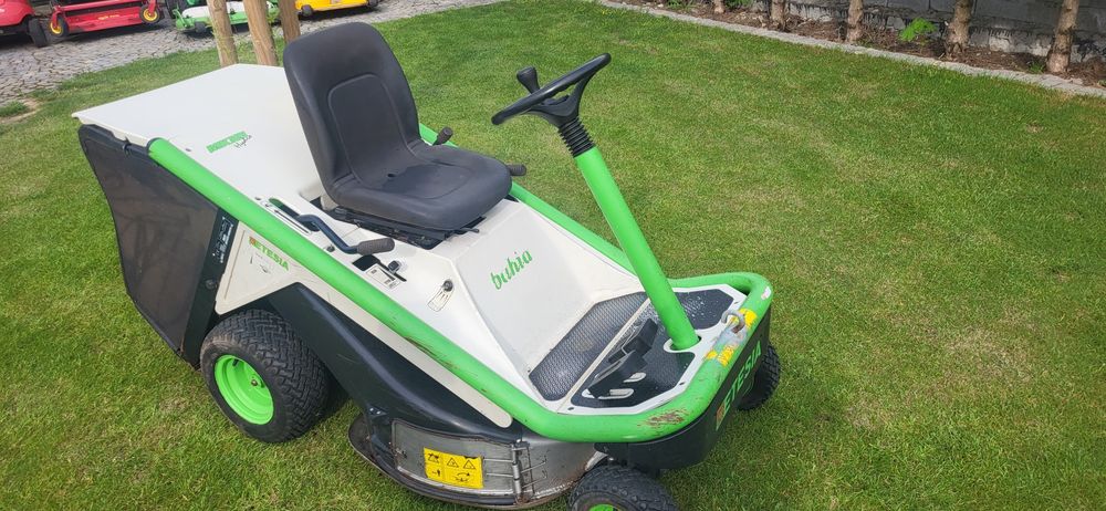 Rezerwacja  Traktorek etesia 2 cylindry kosiarka do trawy z koszem
