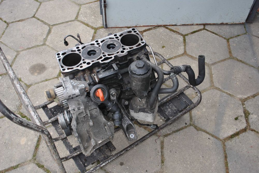 Dół silnika Audi A4 b7 2.0tdi 170km
