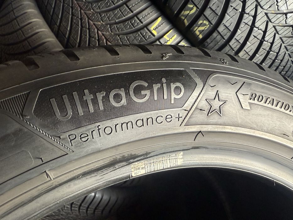Зимові шини 245/45 R18 Goodyear UltraGrip Performance + 4шт. 7мм 2022