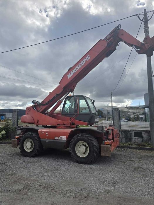 Empilhador telescópico rotativo MANITOU MRT2145