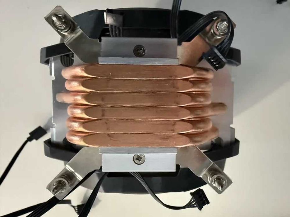 Masywny wentylator procesora i7-7700k Cooler Master Air MA610P LED LGA