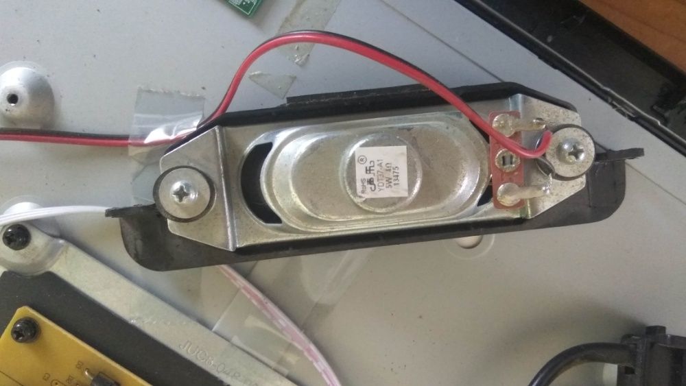 Bravis LED-24B1100B на детали