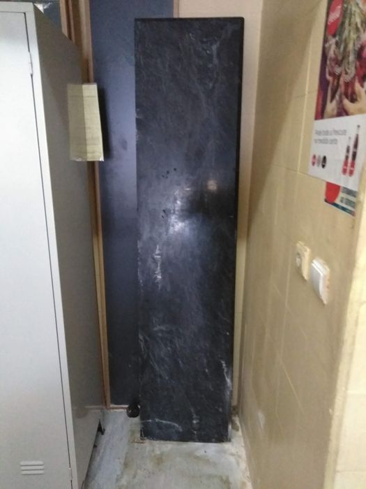 Tampo em pedra mármore