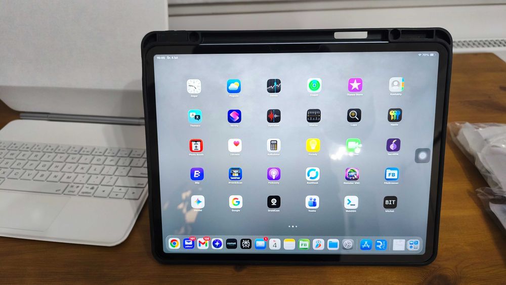 iPAD AIR M2 13" , używ. 5 miesięcy, jak nowy, pudełko+akcesoria