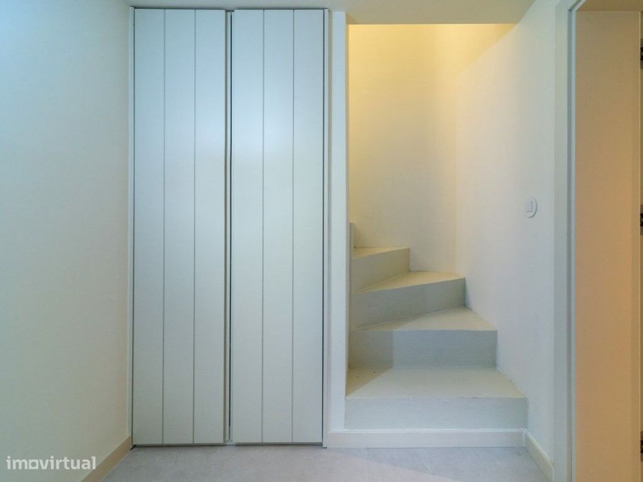 Apartamento T4 na Rua do Telhal