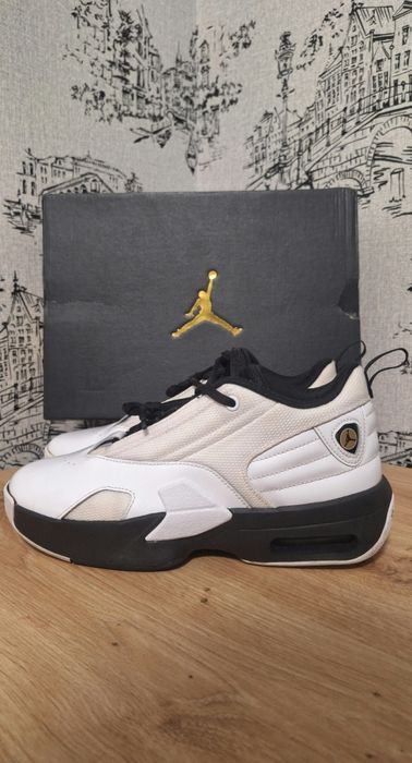 Jordan Max Aura 6