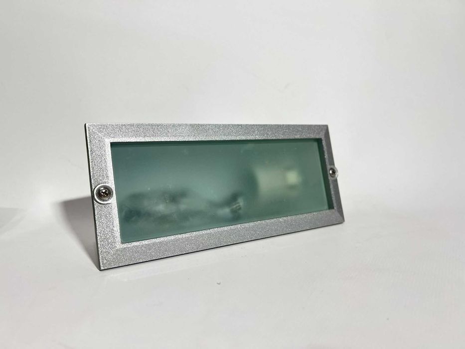 Lampa elewacyjna zewnętrzna 3132 Silver IP44 E27