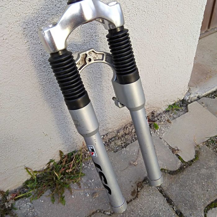 Amortyzator rowerowy przód,JSF-737 Axion,retro MTB 26,pivoty,po serwis