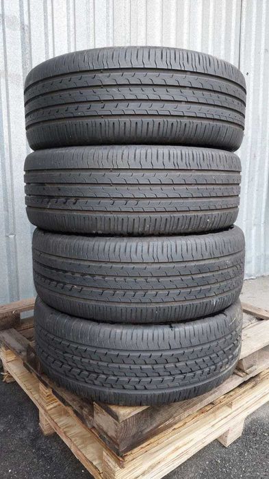 Резина Шини 235 55 R18 Continental EcoContact 6
