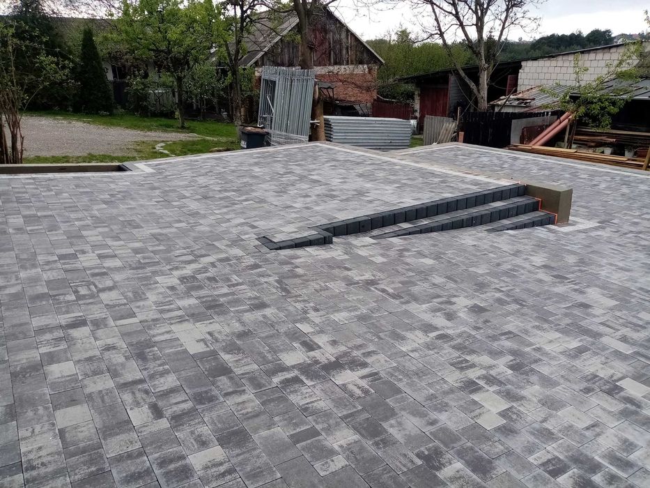 Usługi Brukarskie i ziemne