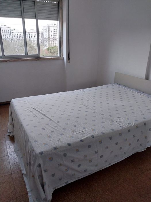 Quarto para arrendar