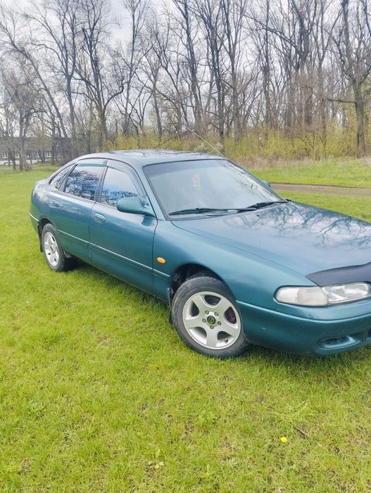 Продам свое авто Мазда 626GE