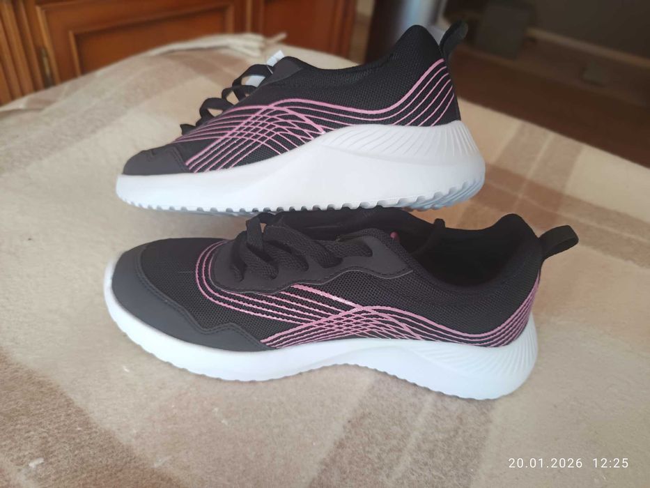 Buty sportowe lekkie oddychające