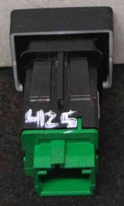 Botão / Interruptor Modo SPORT 9810617477 - PEUGEOT 3008 II SUV