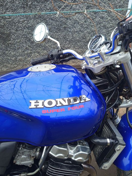 Продаю мотоцикл Honda cb 400