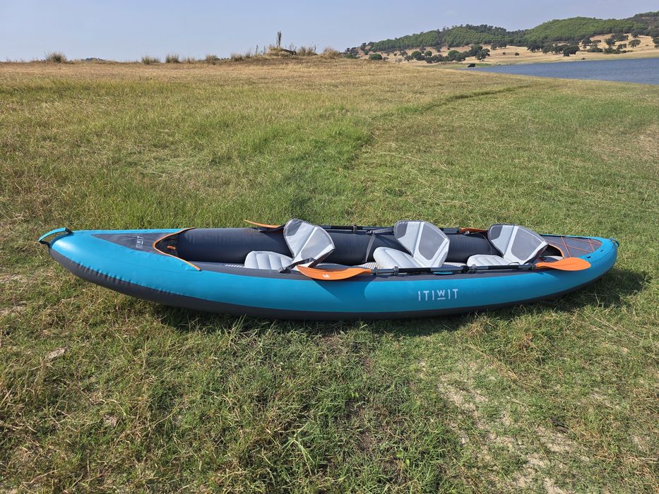 Troco Kayak Itiwik x100 com remos e bomba