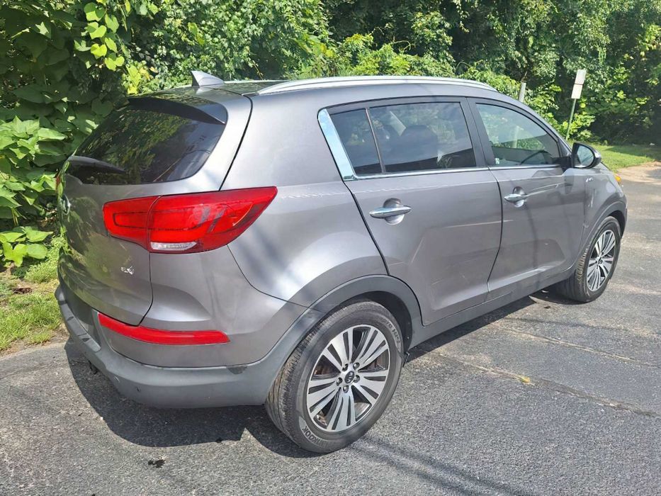 Kia Sportage EX      2015